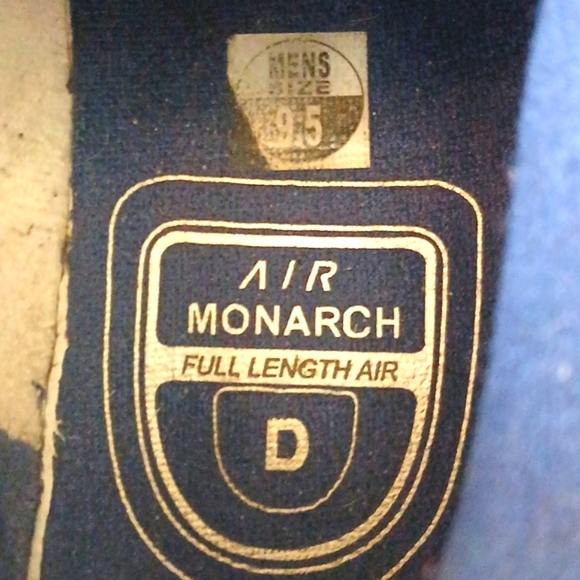 Nike Air Monarch IV, White/Metallic Silver, 9.5 - Picture 7 of 10